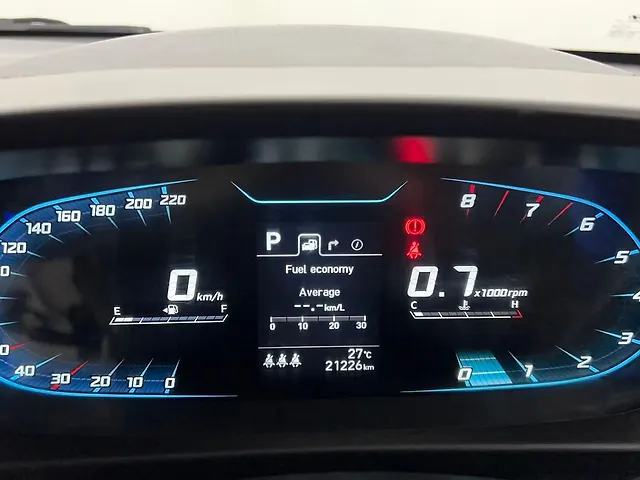 Used Hyundai i20 Asta (O) 1.2 IVT Dual Tone in Lucknow