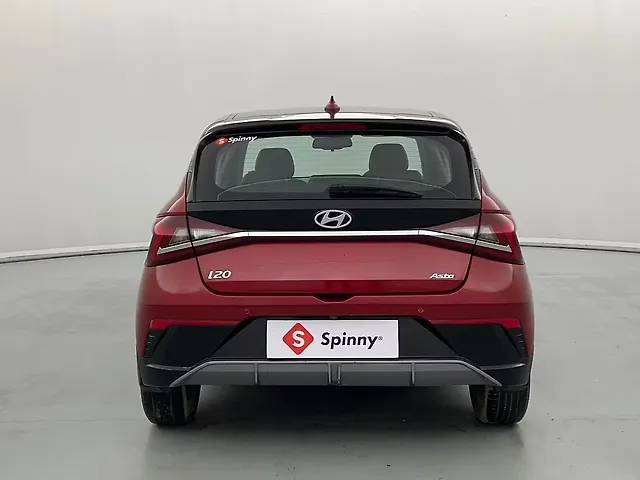 Used Hyundai i20 Asta (O) 1.2 IVT Dual Tone in Lucknow