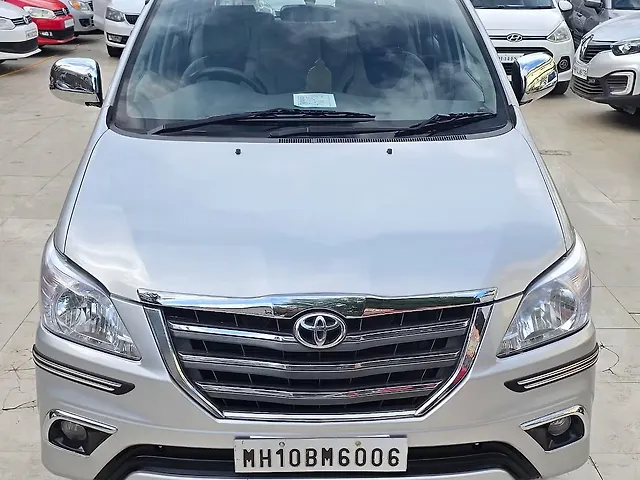 Used 2013 Toyota Innova in Sangli