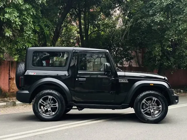 Used Mahindra Thar [2020-2025] LX Hard Top Petrol AT RWD in Delhi
