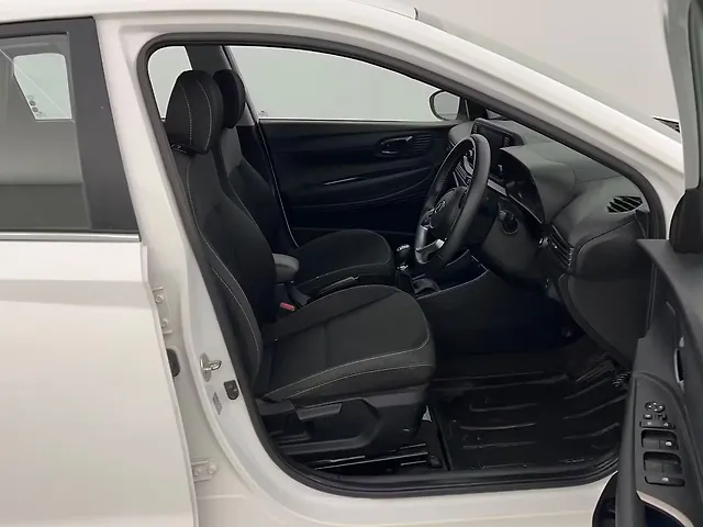 Used Hyundai i20 [2020-2023] Asta 1.2 MT [2020-2023] in Lucknow