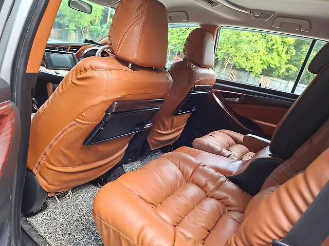 Used Toyota Innova Crysta [2016-2020] 2.8 ZX AT 7 STR [2016-2020] in Kanpur