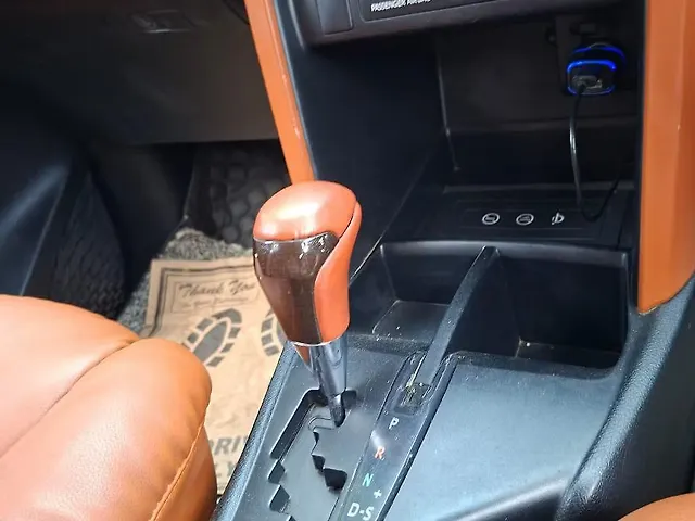 Used Toyota Innova Crysta [2016-2020] 2.8 ZX AT 7 STR [2016-2020] in Kanpur