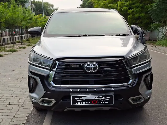Used 2017 Toyota Innova Crysta in Kanpur Used 2017 Toyota Innova Crysta in Kanpur