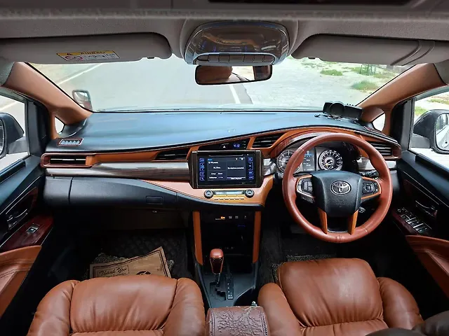 Used Toyota Innova Crysta [2016-2020] 2.8 ZX AT 7 STR [2016-2020] in Kanpur