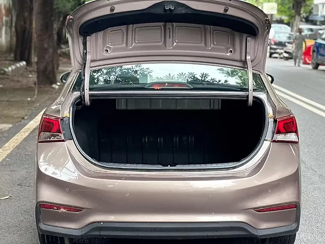 Used Hyundai Verna [2017-2020] SX (O)1.6 VTVT in Delhi