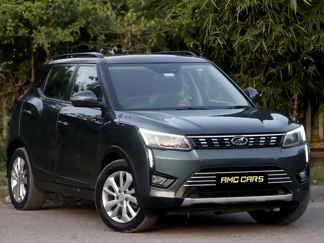Used Mahindra XUV300 [2019-2024] 1.5 W8 AMT in Delhi