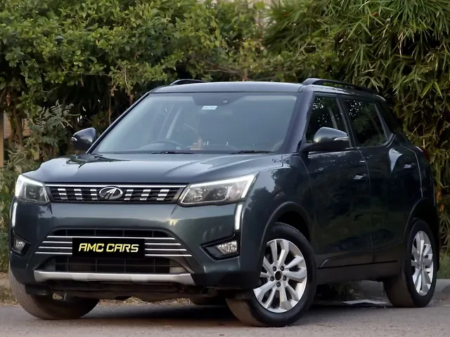 Used Mahindra XUV300 [2019-2024] 1.5 W8 AMT in Delhi