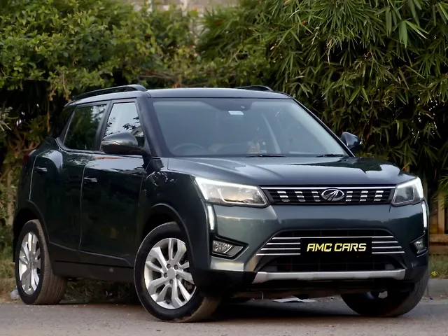 Used Mahindra XUV300 [2019-2024] 1.5 W8 AMT in Delhi