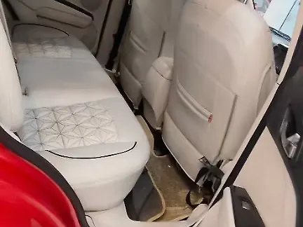 Used Mahindra XUV300 [2019-2024] 1.5 W8 (O) [2019-2020] in Lucknow