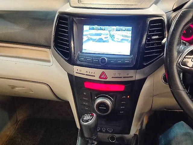 Used Mahindra XUV300 [2019-2024] 1.5 W8 (O) [2019-2020] in Lucknow