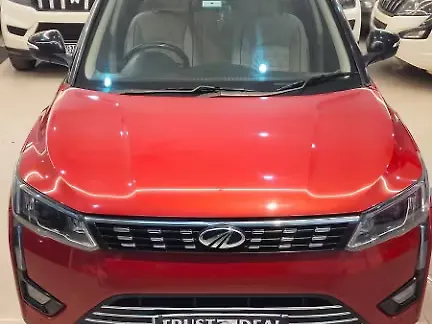 Used Mahindra XUV300 [2019-2024] 1.5 W8 (O) [2019-2020] in Lucknow