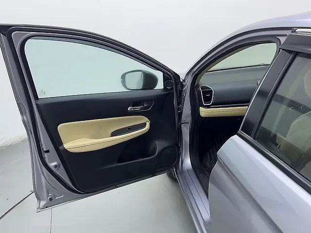 Used Honda City 4th Generation ZX Petrol in Ghaziabad Used Honda City 4th Generation ZX Petrol in Ghaziabad