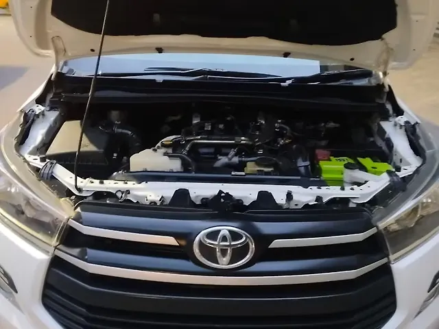 Used Toyota Innova Crysta [2016-2020] 2.4 G 8 STR [2016-2017] in Chennai