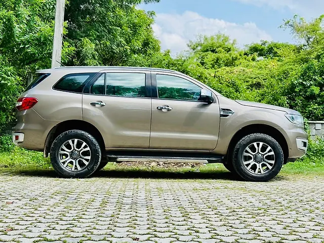 Used Ford Endeavour Titanium Plus 2.0 4x4 AT in Ahmedabad