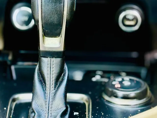 Used Ford Endeavour Titanium Plus 2.0 4x4 AT in Ahmedabad