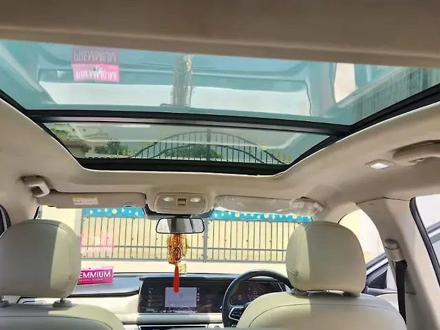 Used Mahindra XUV700 AX 7 Diesel AT 7 STR [2021] in Hyderabad