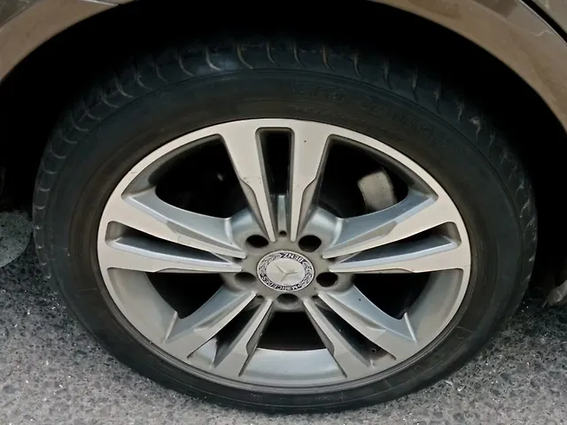 Used Mercedes-Benz E-Class [2009-2013] E200 CGI Blue Efficiency in Mumbai