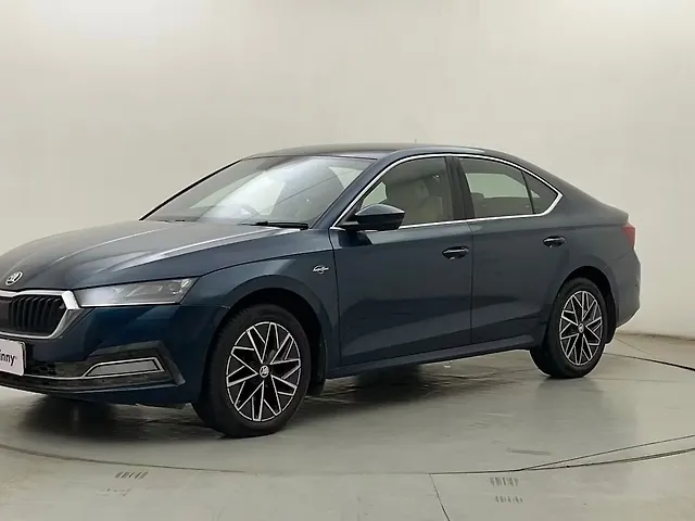 Used 2021 Skoda Octavia in Mumbai