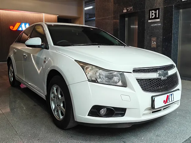 Used 2013 Chevrolet Cruze in Ahmedabad