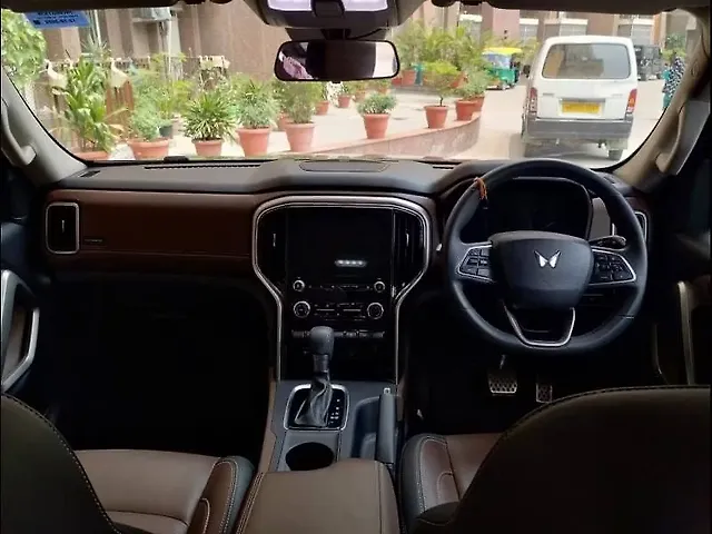 Used Mahindra Scorpio N Z8 L Petrol AT 7 STR [2022] in Delhi