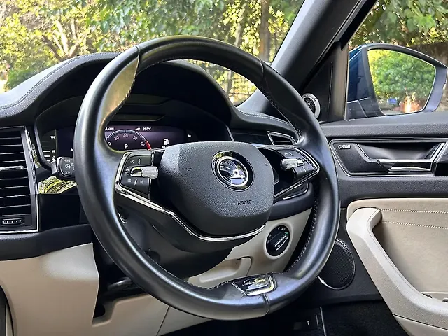 Used Skoda Kodiaq [2022-2025] L&K 4X4 [2022] in Delhi