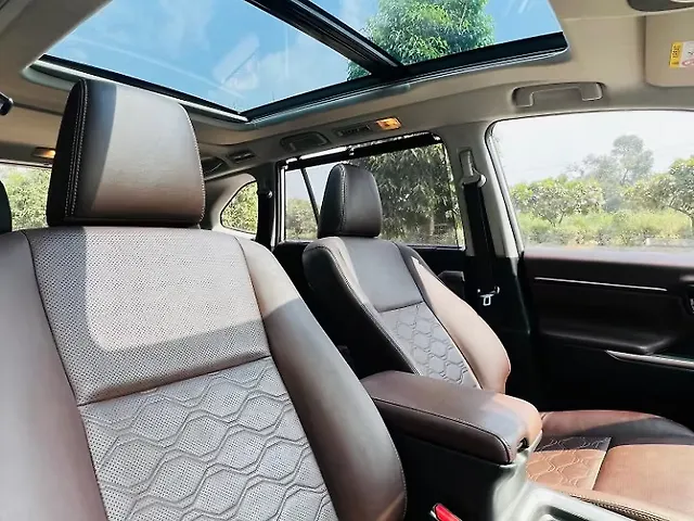 Used Toyota Innova Hycross ZX Hybrid 7 STR in Mohali