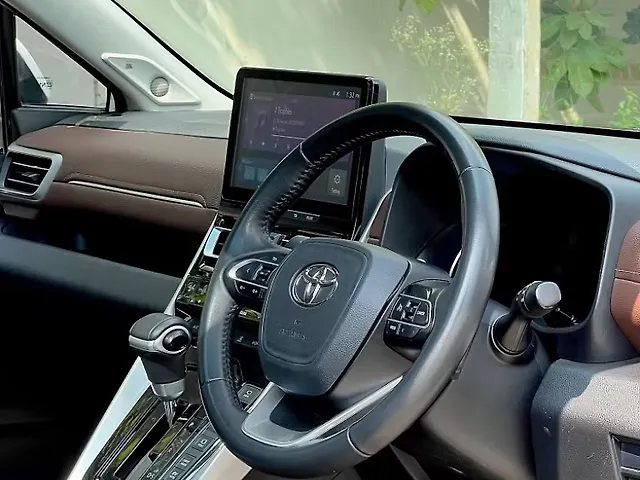 Used Toyota Innova Hycross ZX Hybrid 7 STR in Mohali