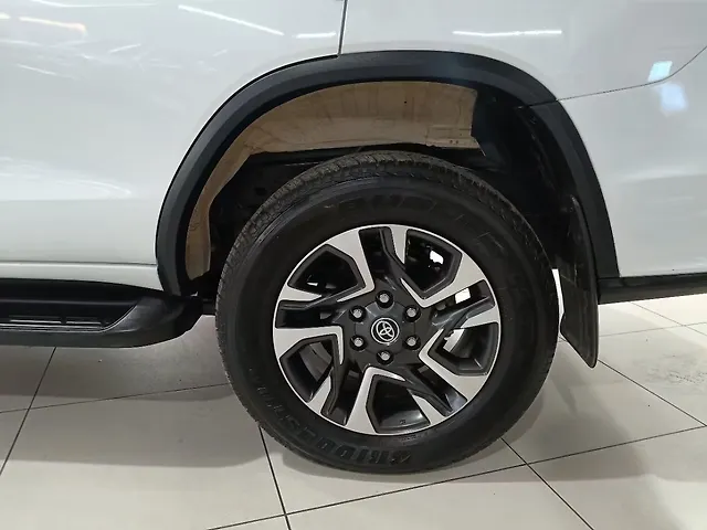 Used Toyota Fortuner Legender 2.8 4X2 AT in Bangalore Used Toyota Fortuner Legender 2.8 4X2 AT in Bangalore