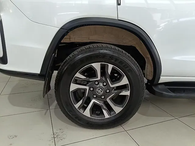 Used Toyota Fortuner Legender 2.8 4X2 AT in Bangalore Used Toyota Fortuner Legender 2.8 4X2 AT in Bangalore