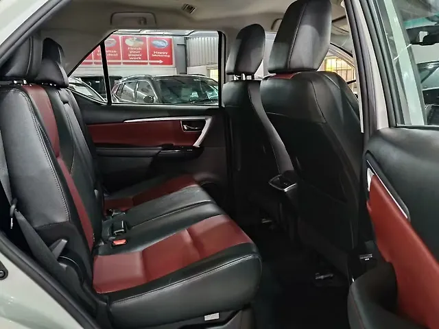 Used Toyota Fortuner Legender 2.8 4X2 AT in Bangalore Used Toyota Fortuner Legender 2.8 4X2 AT in Bangalore