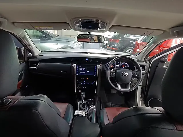 Used Toyota Fortuner Legender 2.8 4X2 AT in Bangalore Used Toyota Fortuner Legender 2.8 4X2 AT in Bangalore