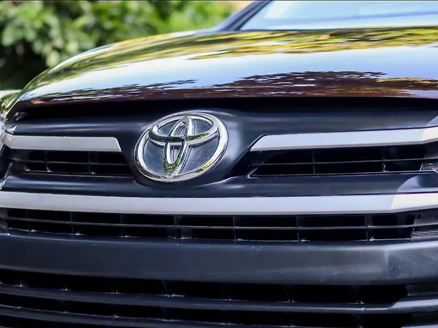 Used Toyota Innova Crysta [2016-2020] 2.7 GX AT 7 STR [2016-2020] in Delhi