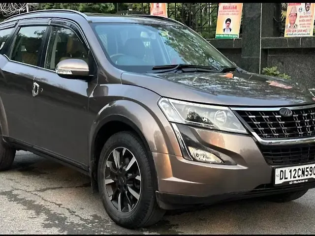 Used Mahindra XUV500 W11(O) [2018-2020] in Delhi