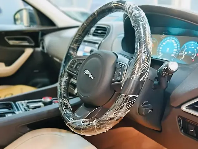 Used Jaguar F-Pace [2016-2021] Prestige [2016-2017] in Mumbai