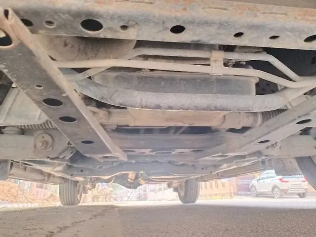 Used Toyota Innova Crysta [2016-2020] 2.4 G 8 STR [2016-2017] in Kanpur