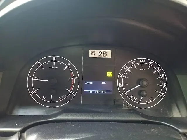 Used Toyota Innova Crysta [2016-2020] 2.4 G 8 STR [2016-2017] in Kanpur