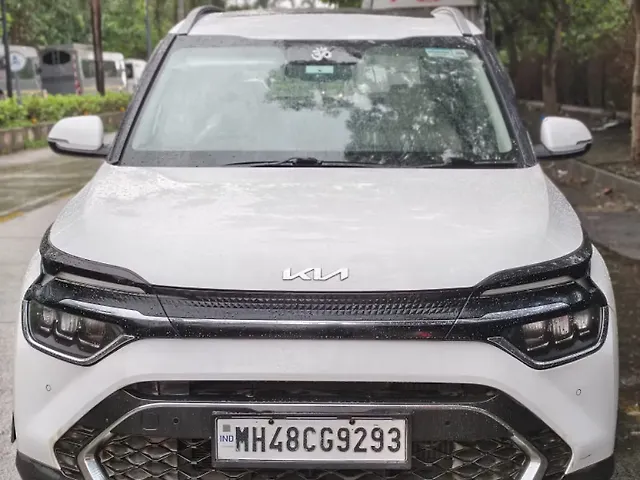 Used 2022 Kia Carens in Mumbai