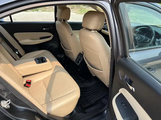 Used Honda City 4th Generation V Petrol in Delhi