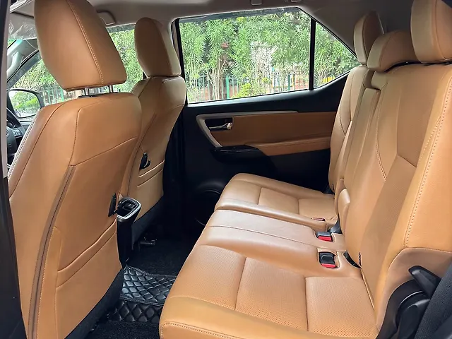 Used Toyota Fortuner [2016-2021] 2.8 4x2 AT [2016-2020] in Delhi