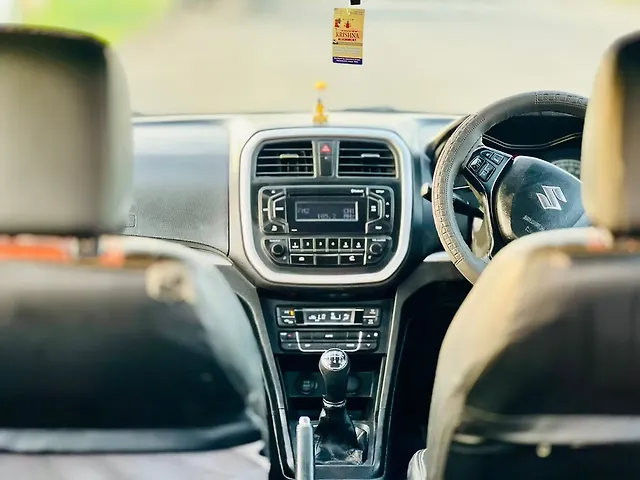 Used Maruti Suzuki Vitara Brezza [2020-2022] VXi in Surat