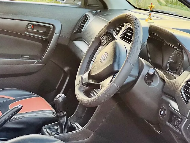 Used Maruti Suzuki Vitara Brezza [2020-2022] VXi in Surat