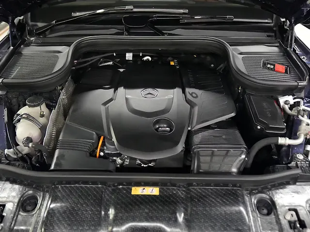 Used Mercedes-Benz GLS 450d 4MATIC in Kolkata Used Mercedes-Benz GLS 450d 4MATIC in Kolkata