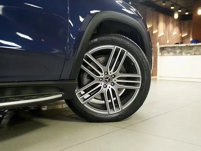 Used Mercedes-Benz GLS 450d 4MATIC in Kolkata Used Mercedes-Benz GLS 450d 4MATIC in Kolkata