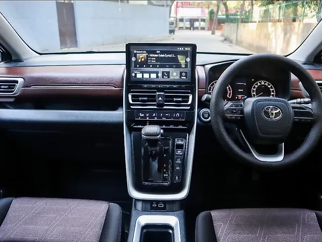 Used Toyota Innova Hycross GX (O) 7 STR in Delhi Used Toyota Innova Hycross GX (O) 7 STR in Delhi