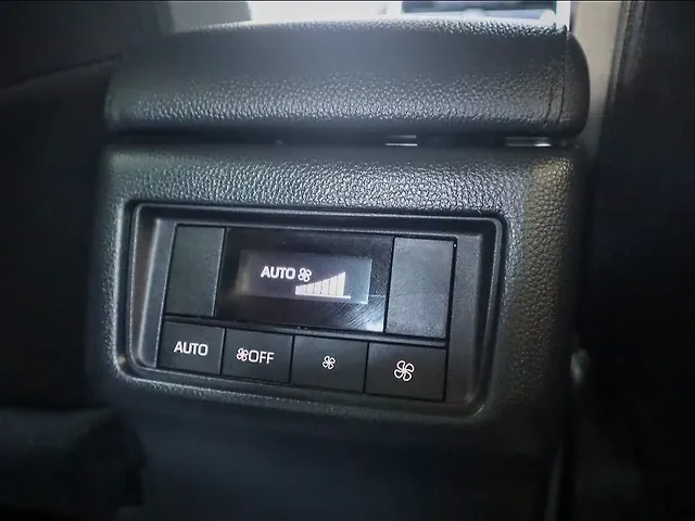 Used Toyota Innova Hycross GX (O) 7 STR in Delhi Used Toyota Innova Hycross GX (O) 7 STR in Delhi