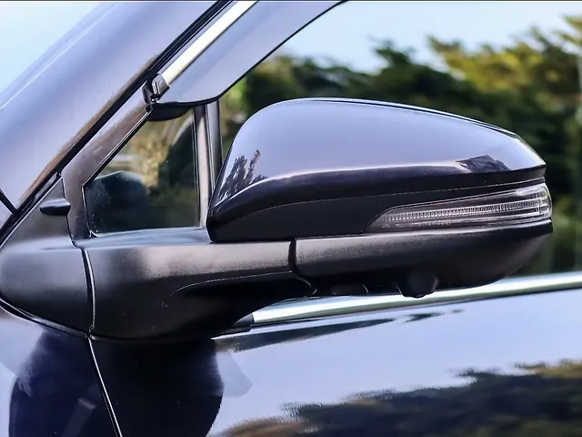 Used Toyota Innova Hycross GX (O) 7 STR in Delhi Used Toyota Innova Hycross GX (O) 7 STR in Delhi