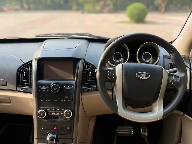 Used Mahindra XUV500 [2015-2018] W10 AT 1.99 in Delhi