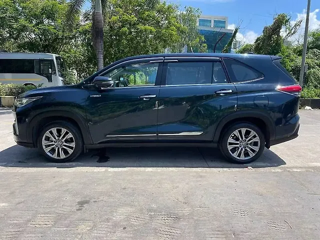 Used Toyota Innova Hycross ZX (O) Hybrid 7 STR in Mumbai