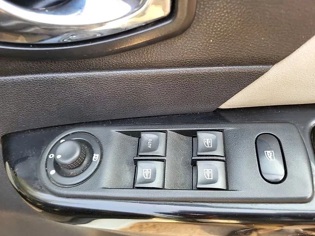 Used Renault Captur [2017-2019] RXT Diesel Dual Tone in Agra